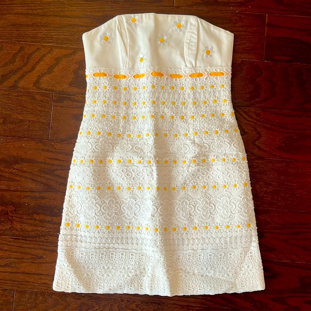 Lilly Pulitzer White lace, eyelet and embroidered strapless dress w sunflowers